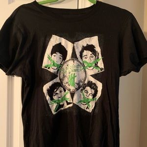 5sos band t-shirt